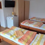 Vandrarhem A Tavros Žilina