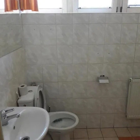 Ubytovňa A Tavros Albergue Žilina