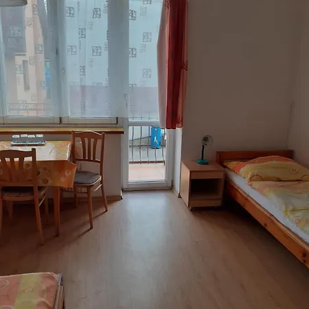 Ubytovňa A Tavros * Žilina