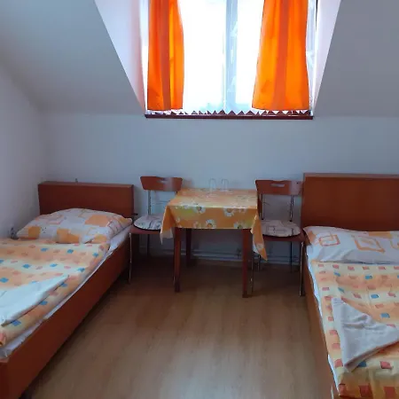 Albergue Ubytovňa A Tavros